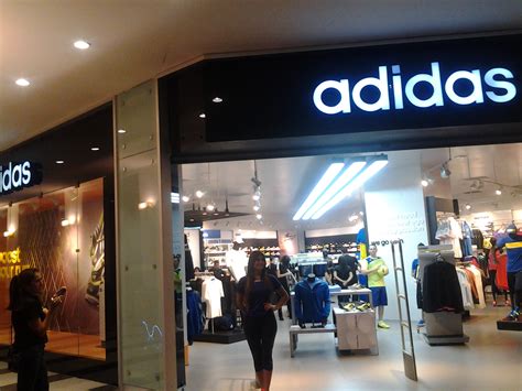 tienda adidas el salvador.